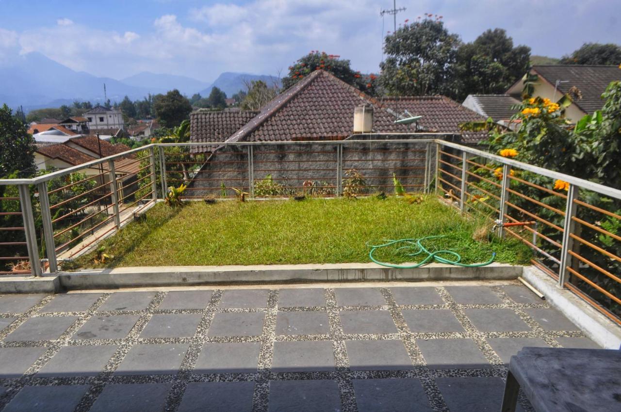 Dallil Putra Villa Lembang Exteriér fotografie
