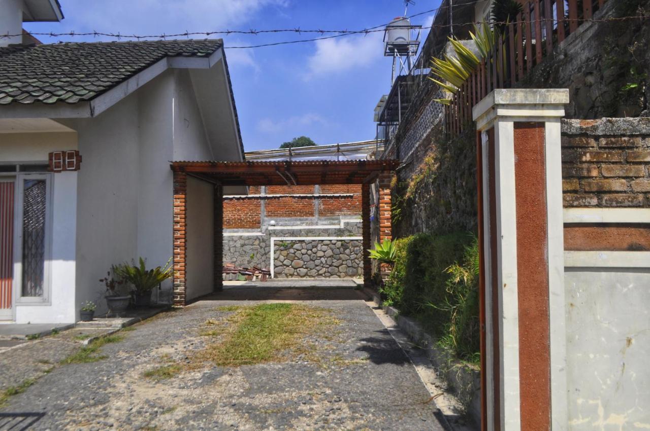 Dallil Putra Villa Lembang Exteriér fotografie